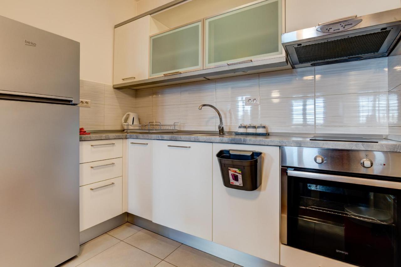 Eureka Apartment Podgorica Luaran gambar