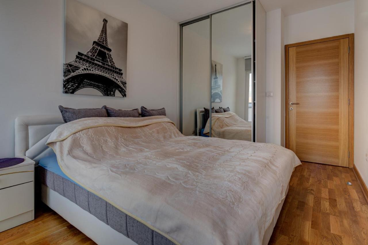 Eureka Apartment Podgorica Luaran gambar